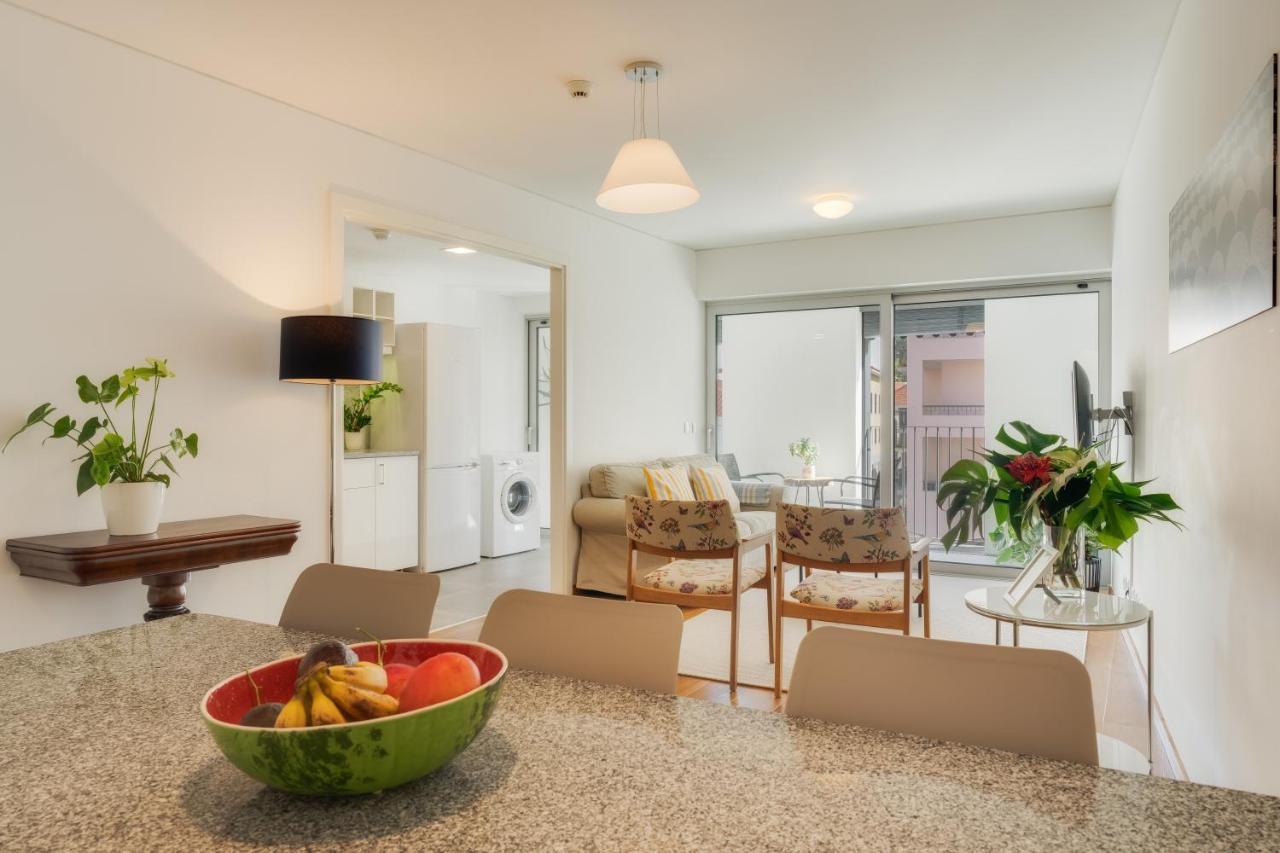 Casa Da Praca Apartments - By Casas Na Ilha Фуншал Экстерьер фото