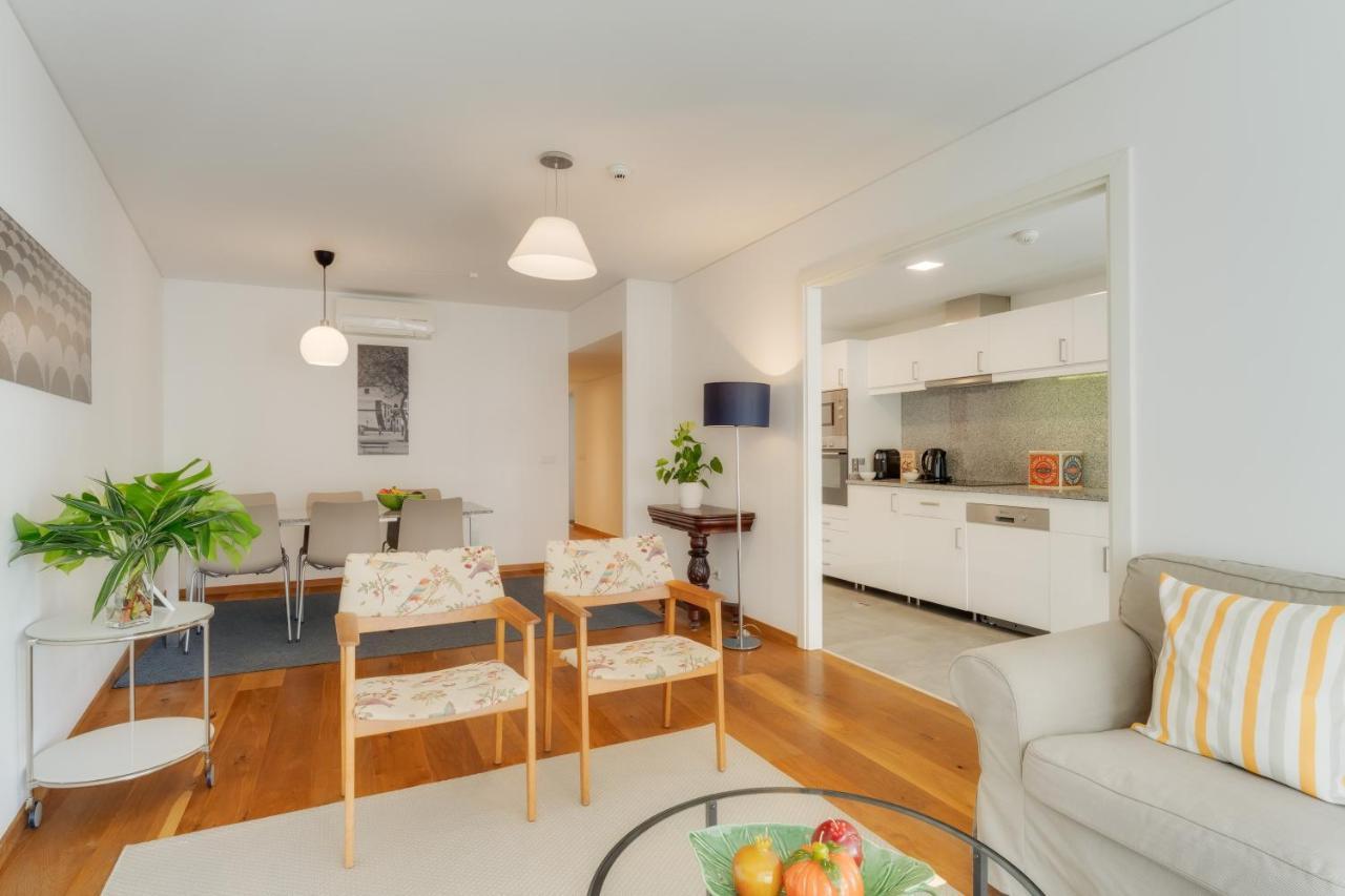 Casa Da Praca Apartments - By Casas Na Ilha Фуншал Экстерьер фото